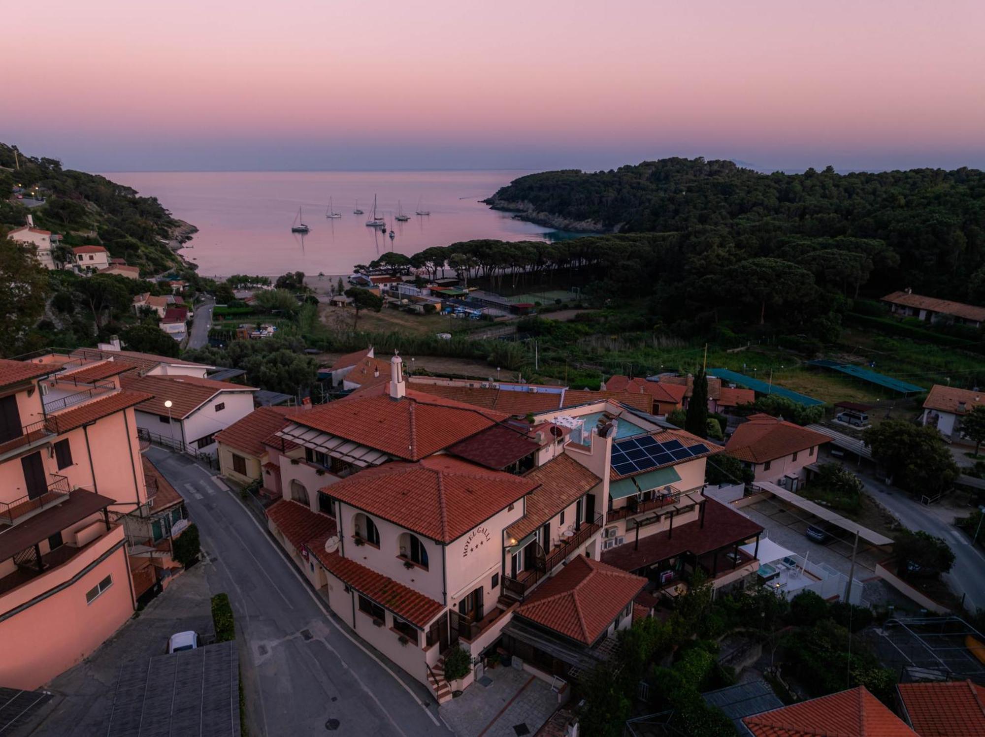 Hotel Galli - Wellness & Spa Fetovaia Exteriér fotografie