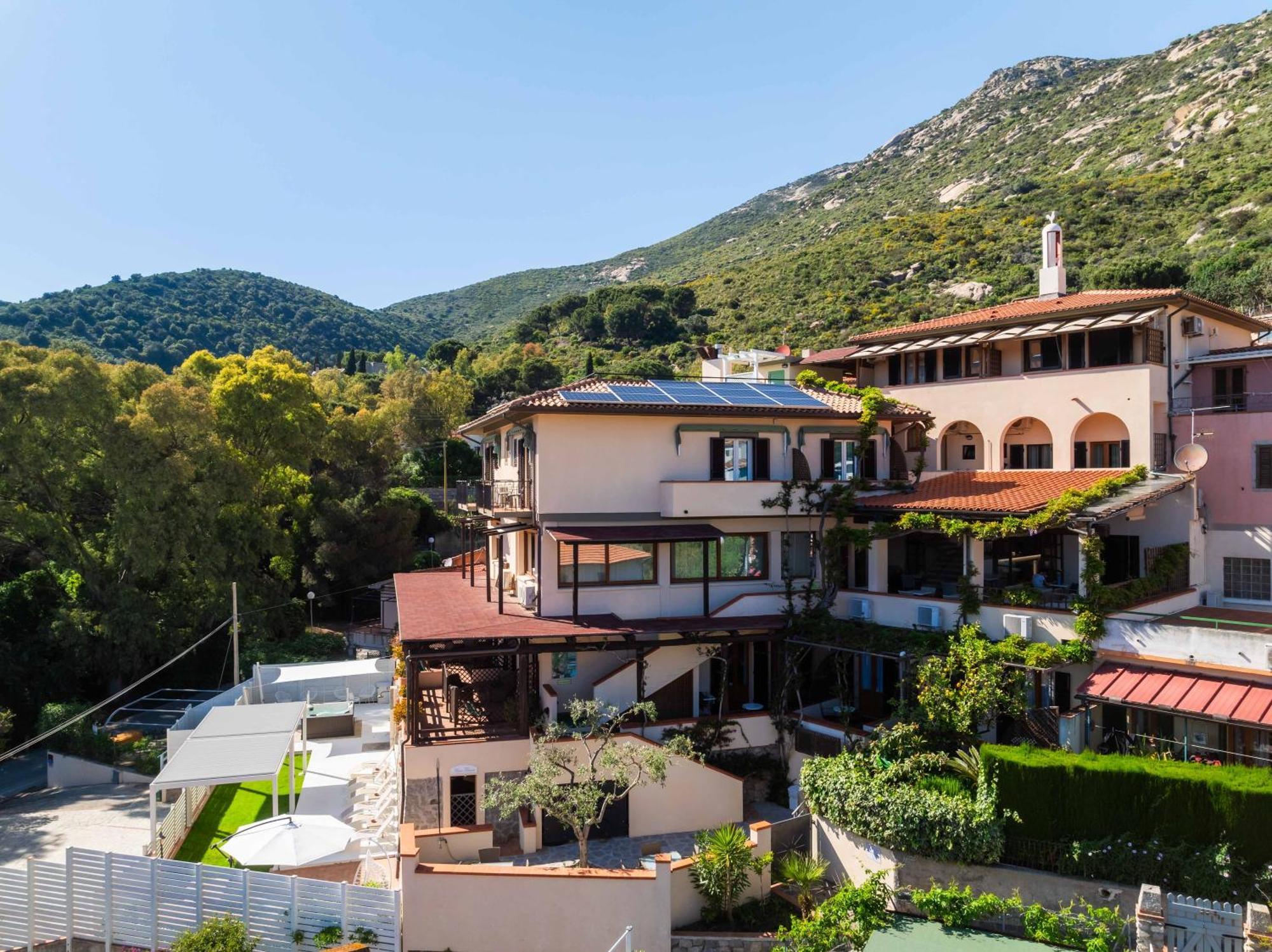 Hotel Galli - Wellness & Spa Fetovaia Exteriér fotografie